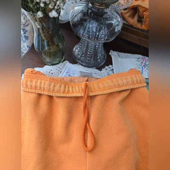 TNA Mega Cozy Sweatpants – XS – Soft Fleece Joggers - Picture 8 of 11